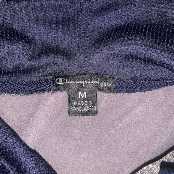 Geroge Washington University Sweatshirt size Medium - Picture 2 of 2